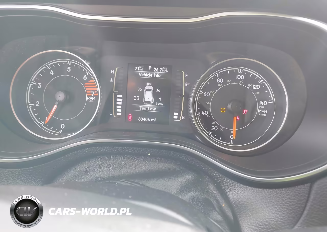 2020 Jeep Cherokee Latitude Plus 4X4 VIN:1C4PJMLB1LD584552 - 7