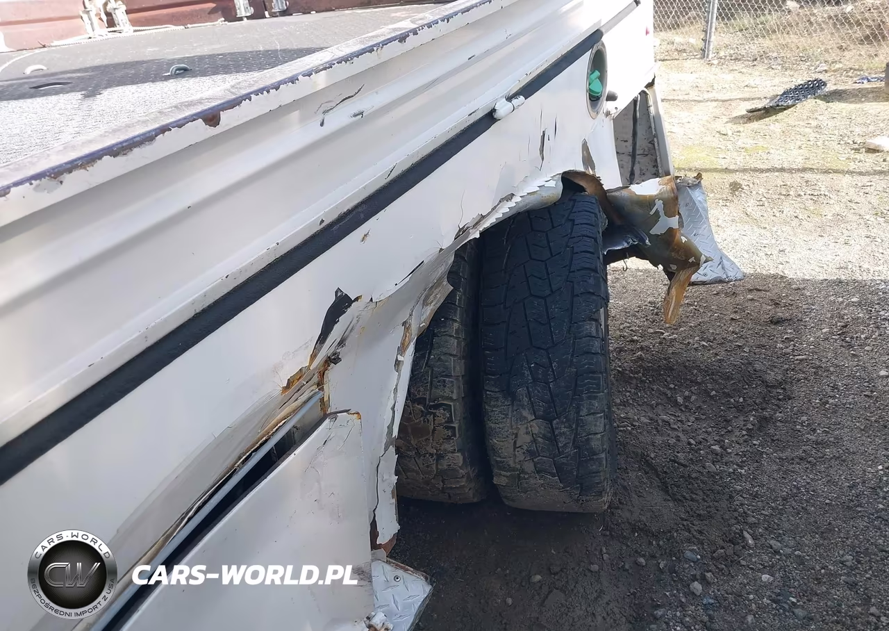 2018 Ford F-350 Chassis Lariat VIN:1FD8W3HT4JEC58619 - 12
