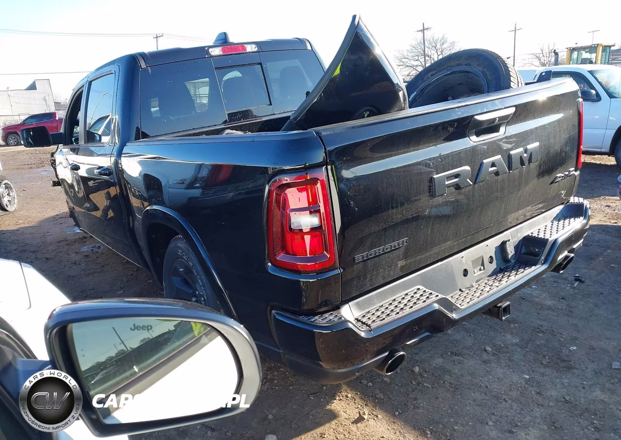 2025 Ram 1500 Big Horn 4X4 5'7 Box VIN:1C6SRFFP6SN605692 - 3