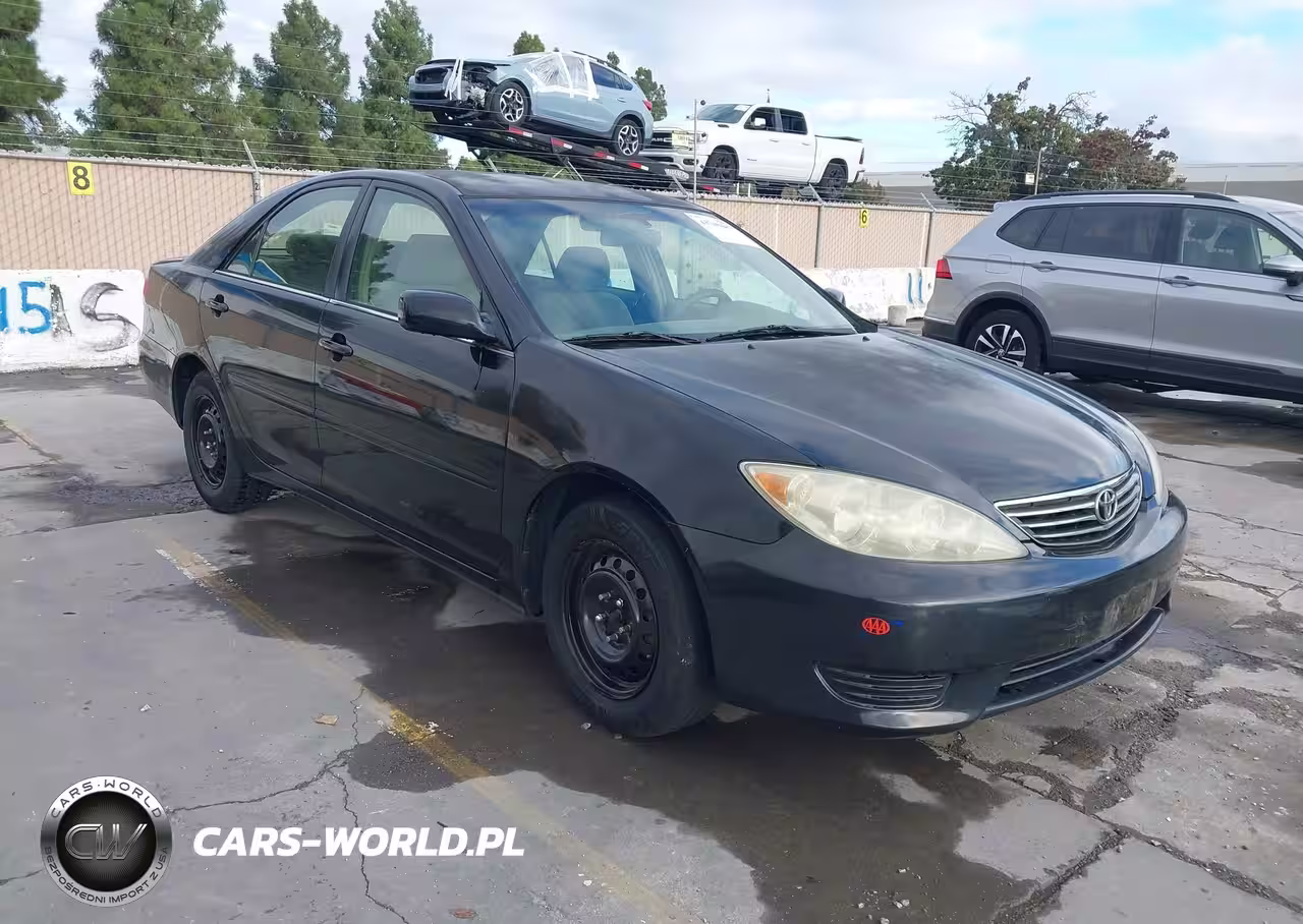 2005 Toyota Camry Le