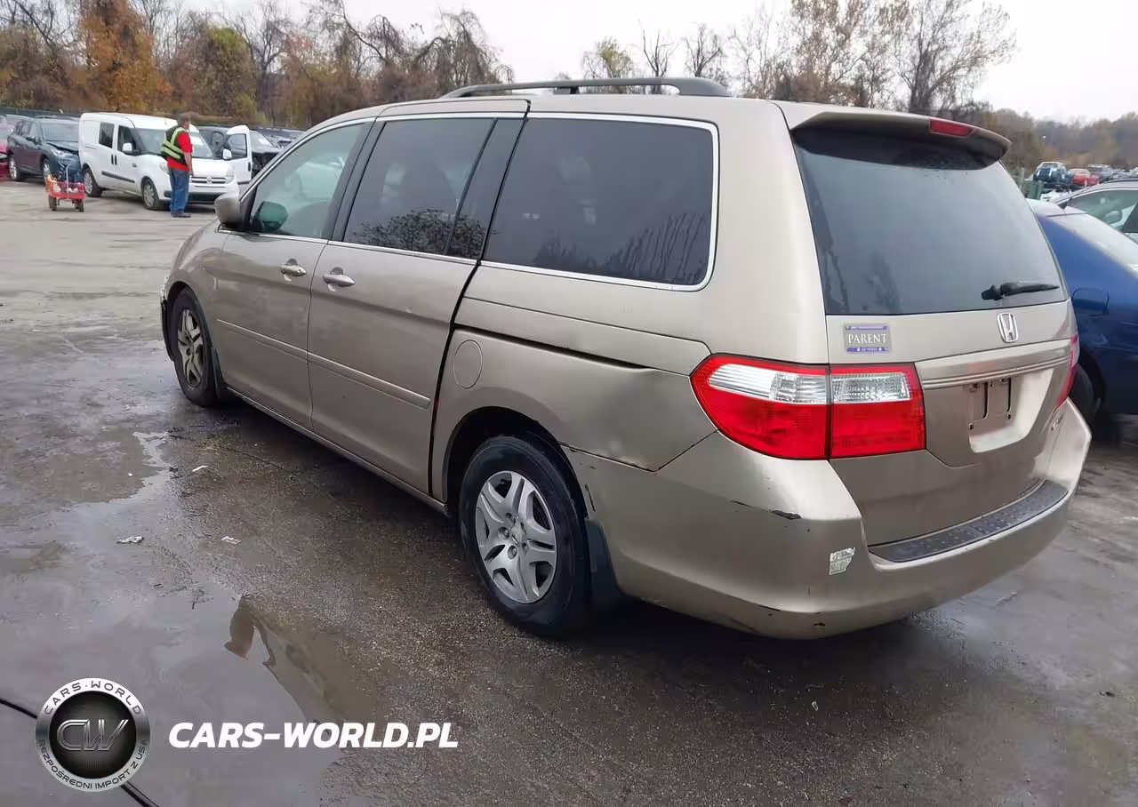 2005 Honda Odyssey Ex VIN:5FNRL38435B413031 - 3