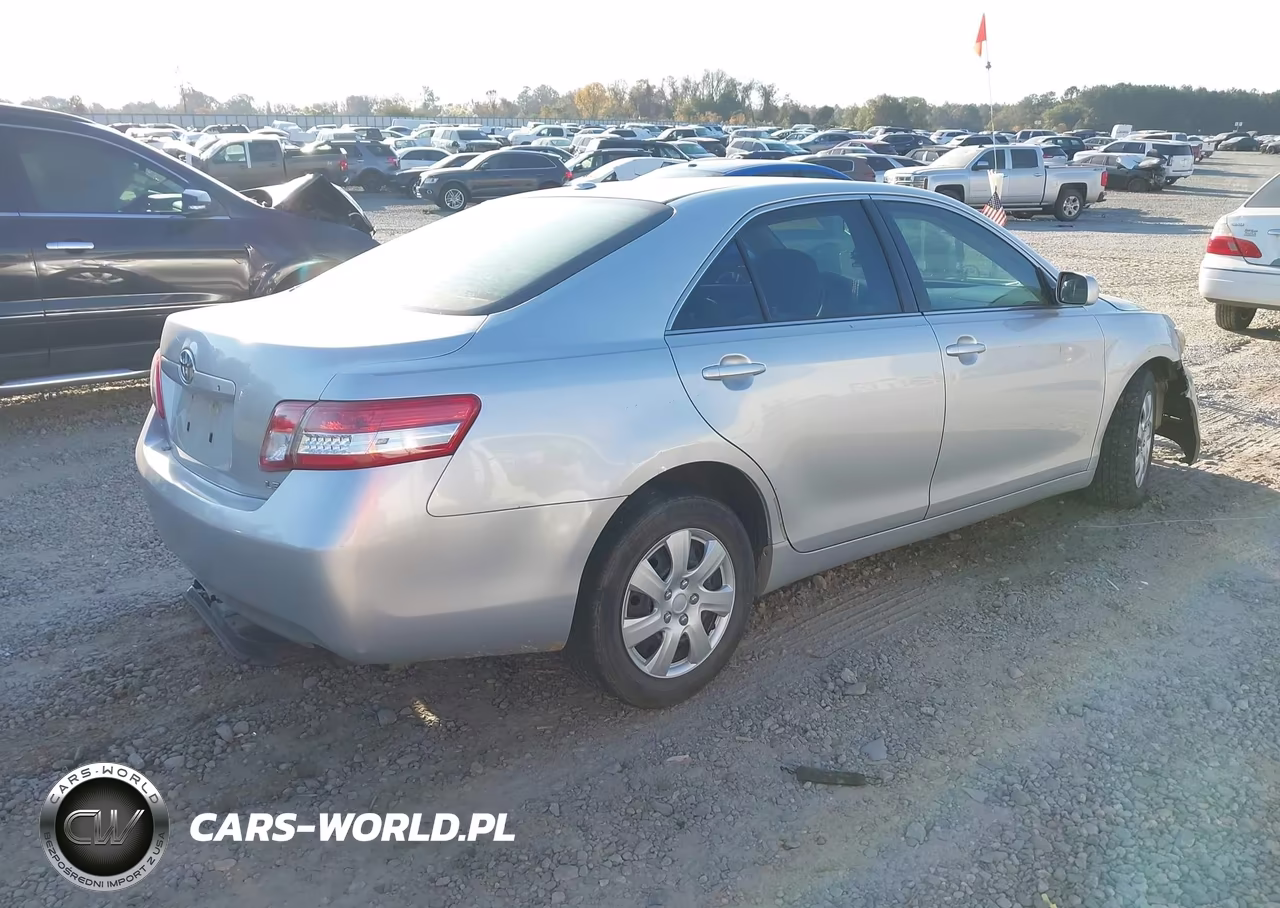 2010 Toyota Camry Le VIN:4T4BF3EKXAR042531 - 4