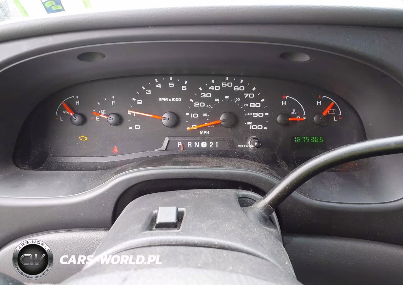 2008 Ford E-350 Super Duty VIN:1FBSS31L58DA08326 - 7