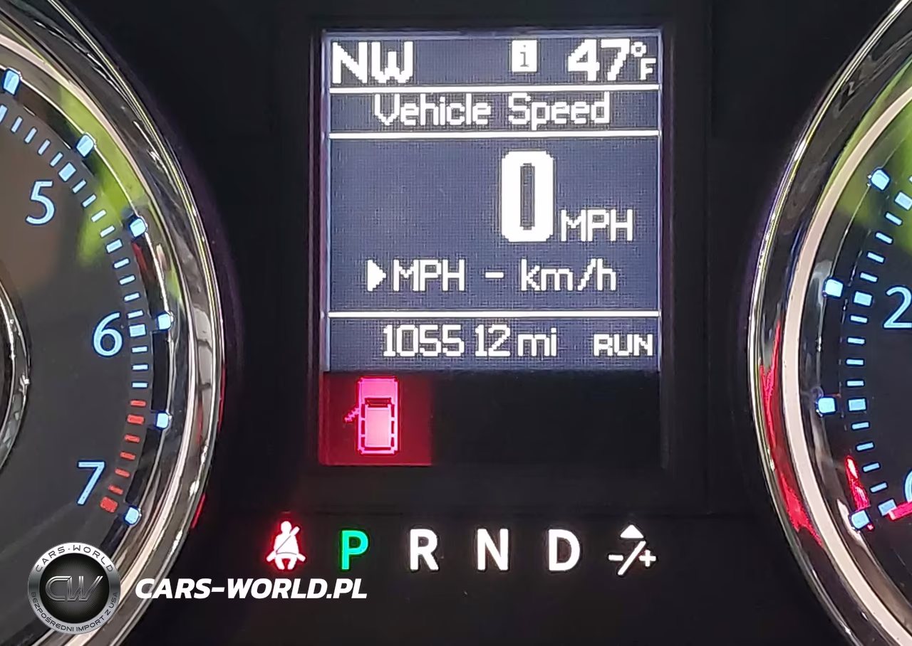 2015 Chrysler Town & Country Touring-L VIN:2C4RC1CG3FR674610 - 16