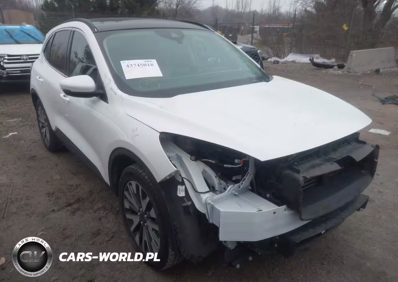 2020 Ford Escape Titanium