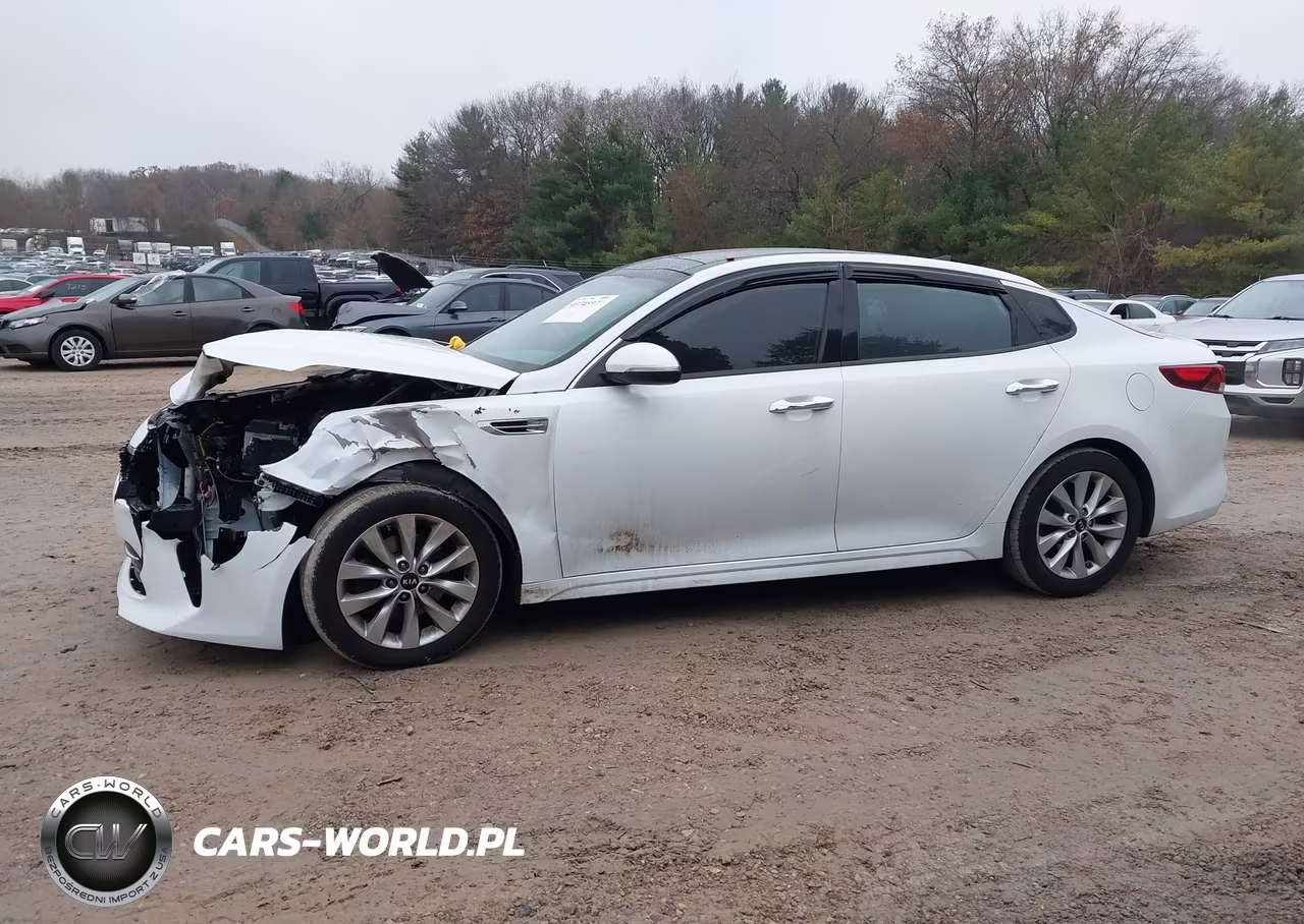 2018 Kia Optima S VIN:5XXGT4L3XJG233838 - 15