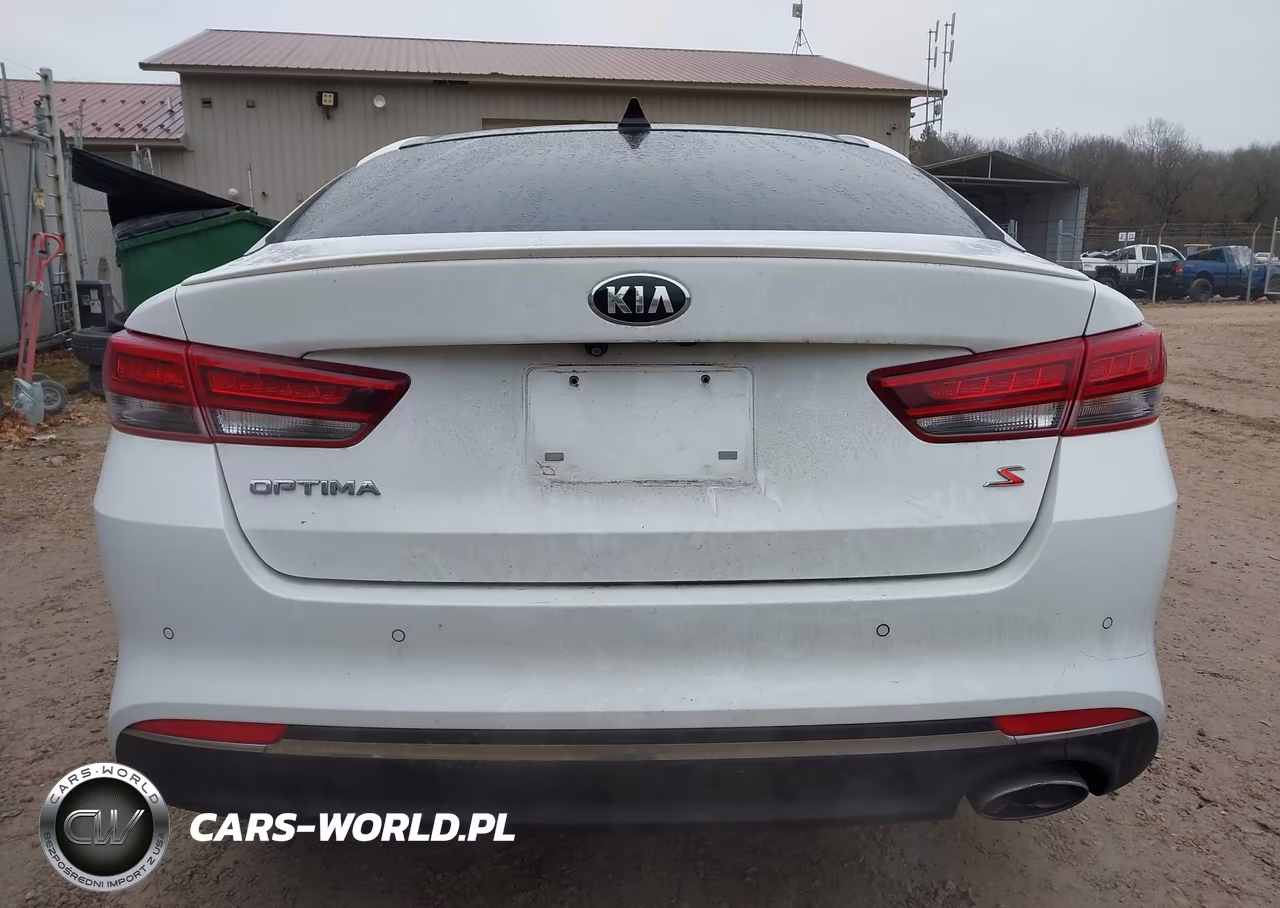 2018 Kia Optima S VIN:5XXGT4L3XJG233838 - 17