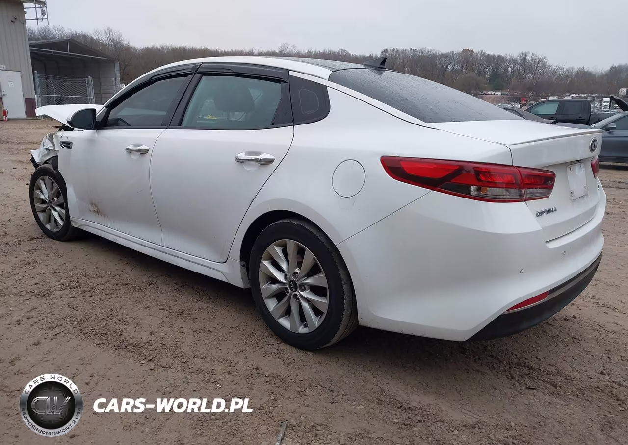 2018 Kia Optima S VIN:5XXGT4L3XJG233838 - 3
