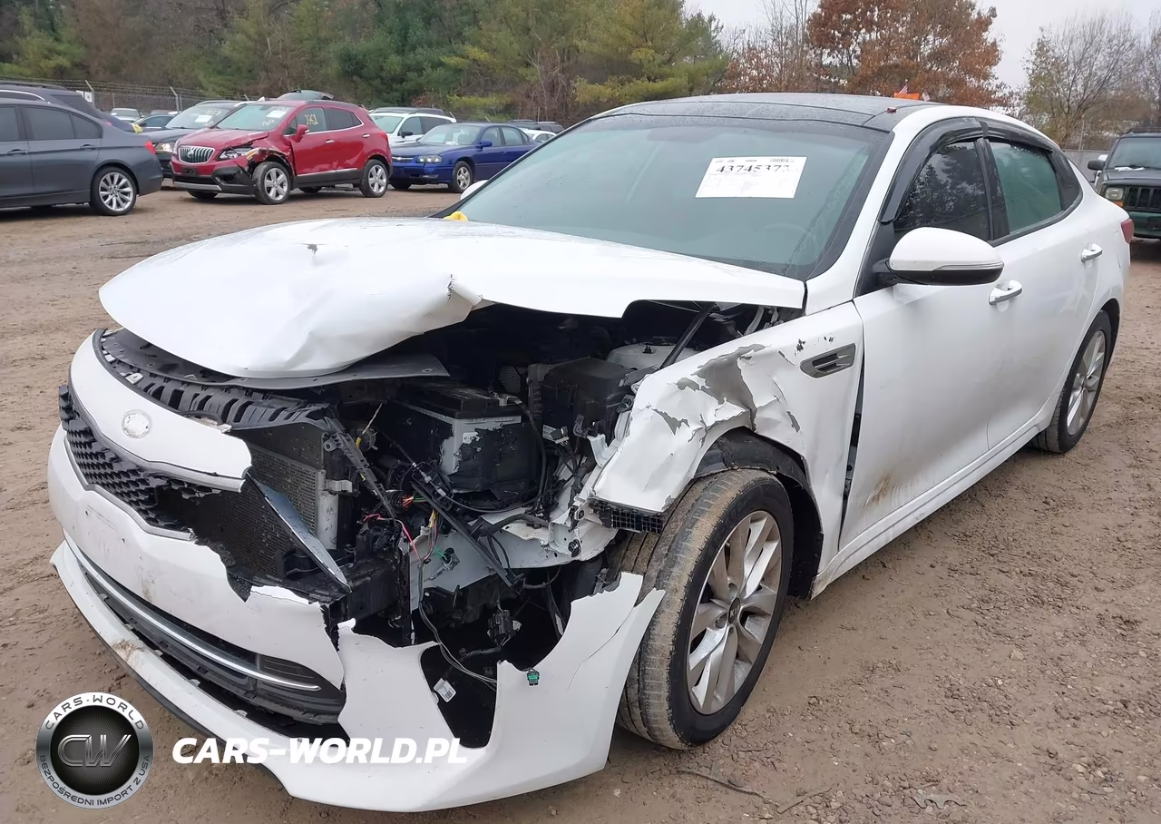 2018 Kia Optima S VIN:5XXGT4L3XJG233838 - 6