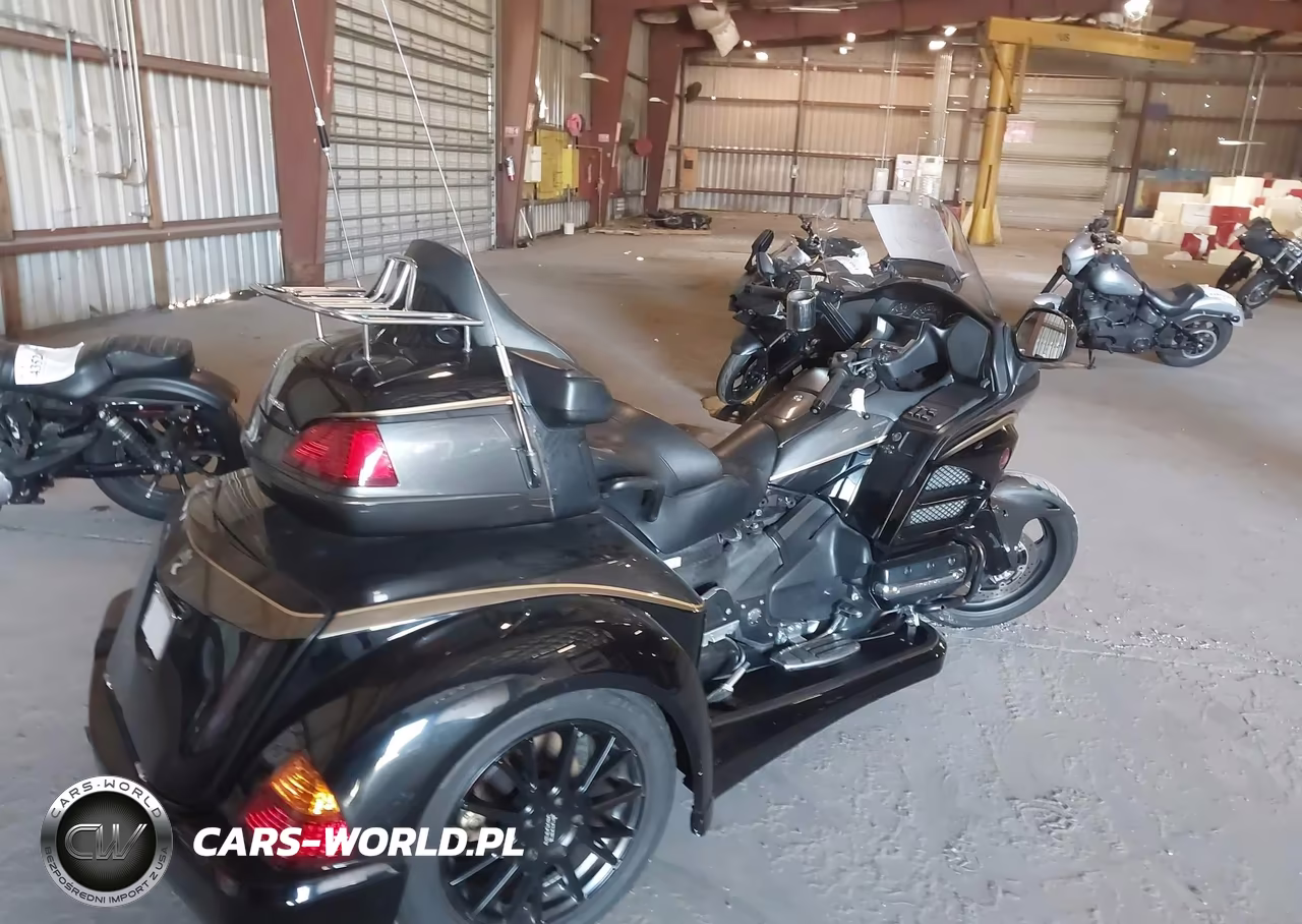 2016 Honda Gl1800 VIN:JH2SC68G7GK400406 - 4