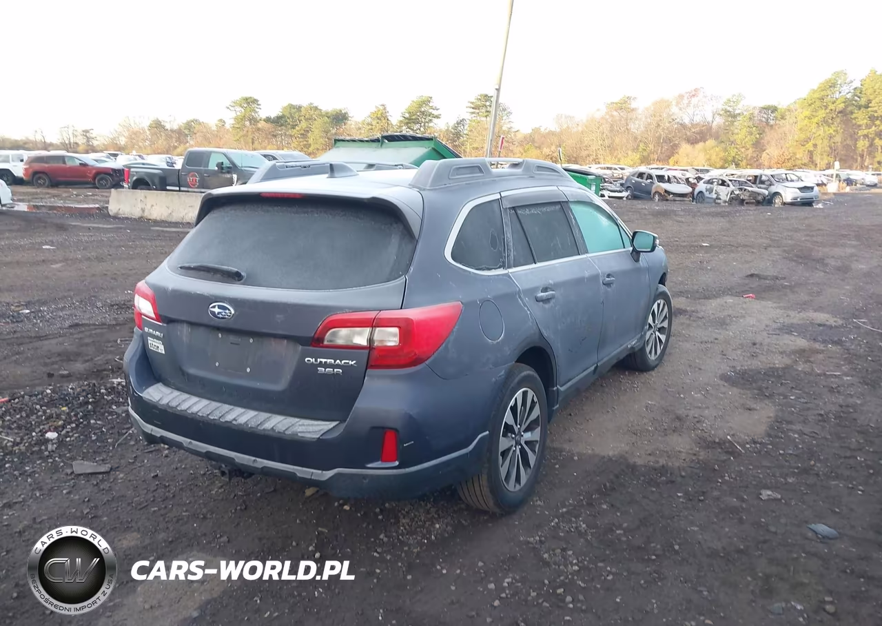 2017 Subaru Outback 3.6R Limited VIN:4S4BSENC1H3201544 - 4