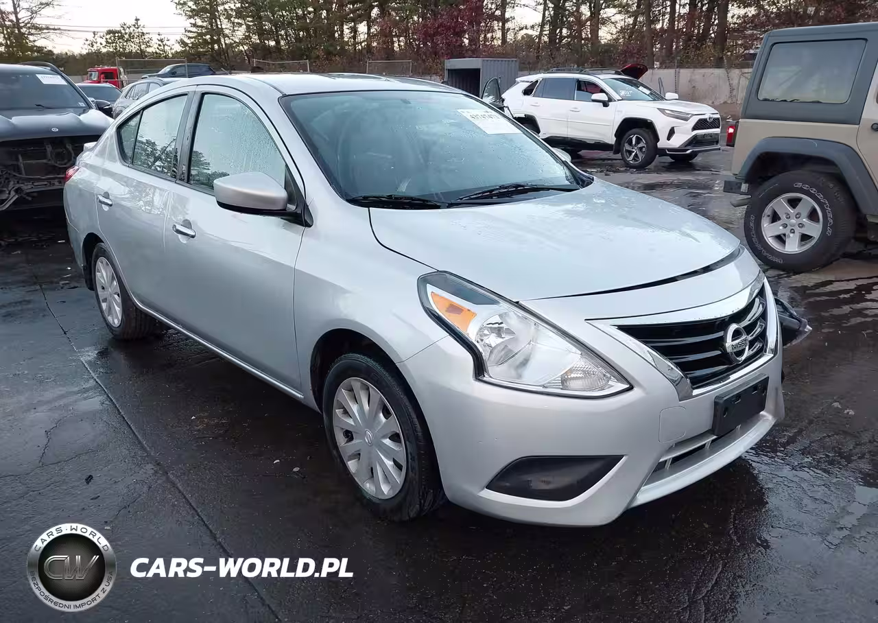 2015 Nissan Versa 1.6 Sv