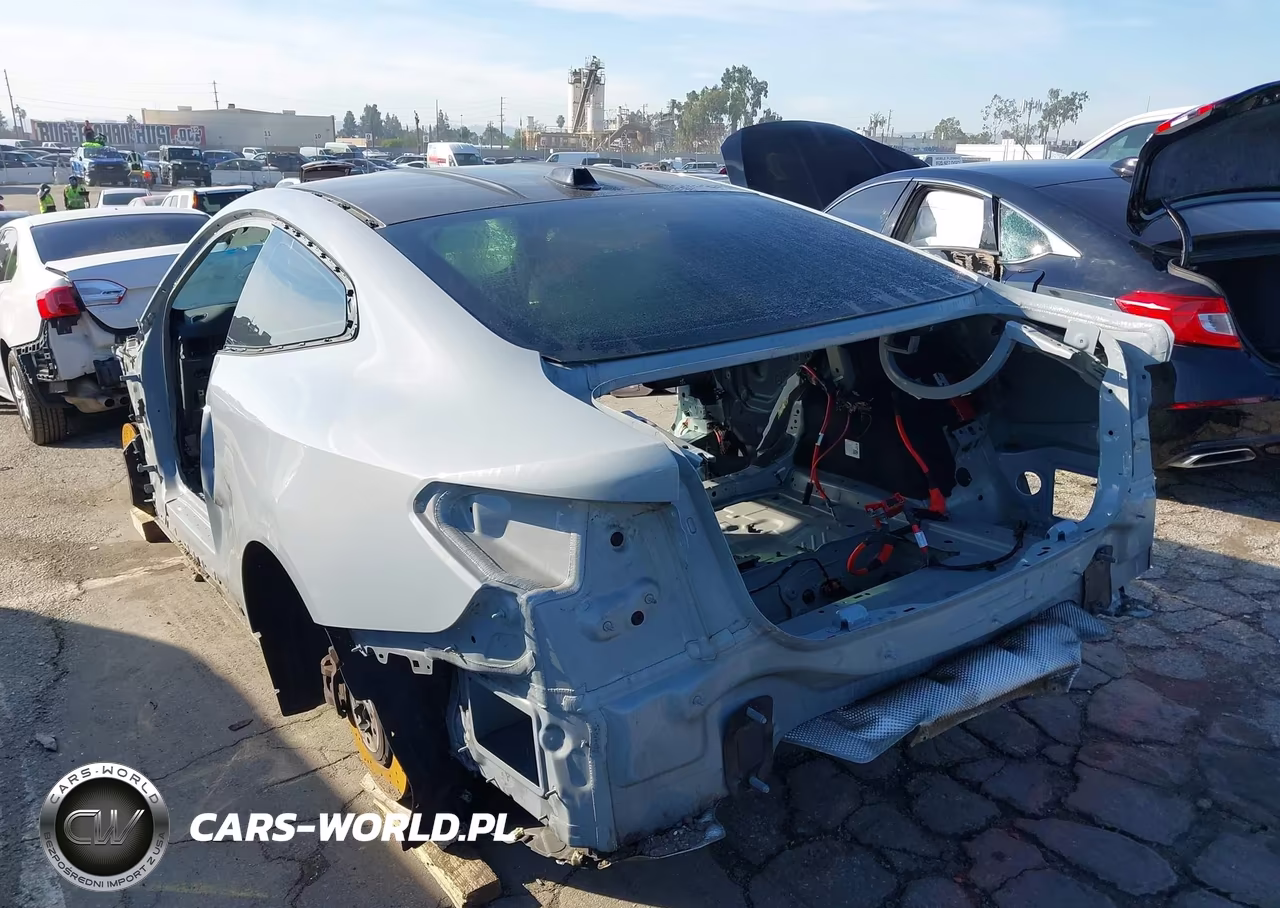 2024 BMW M4 Competition VIN:WBS33AZ05RCN73073 - 3