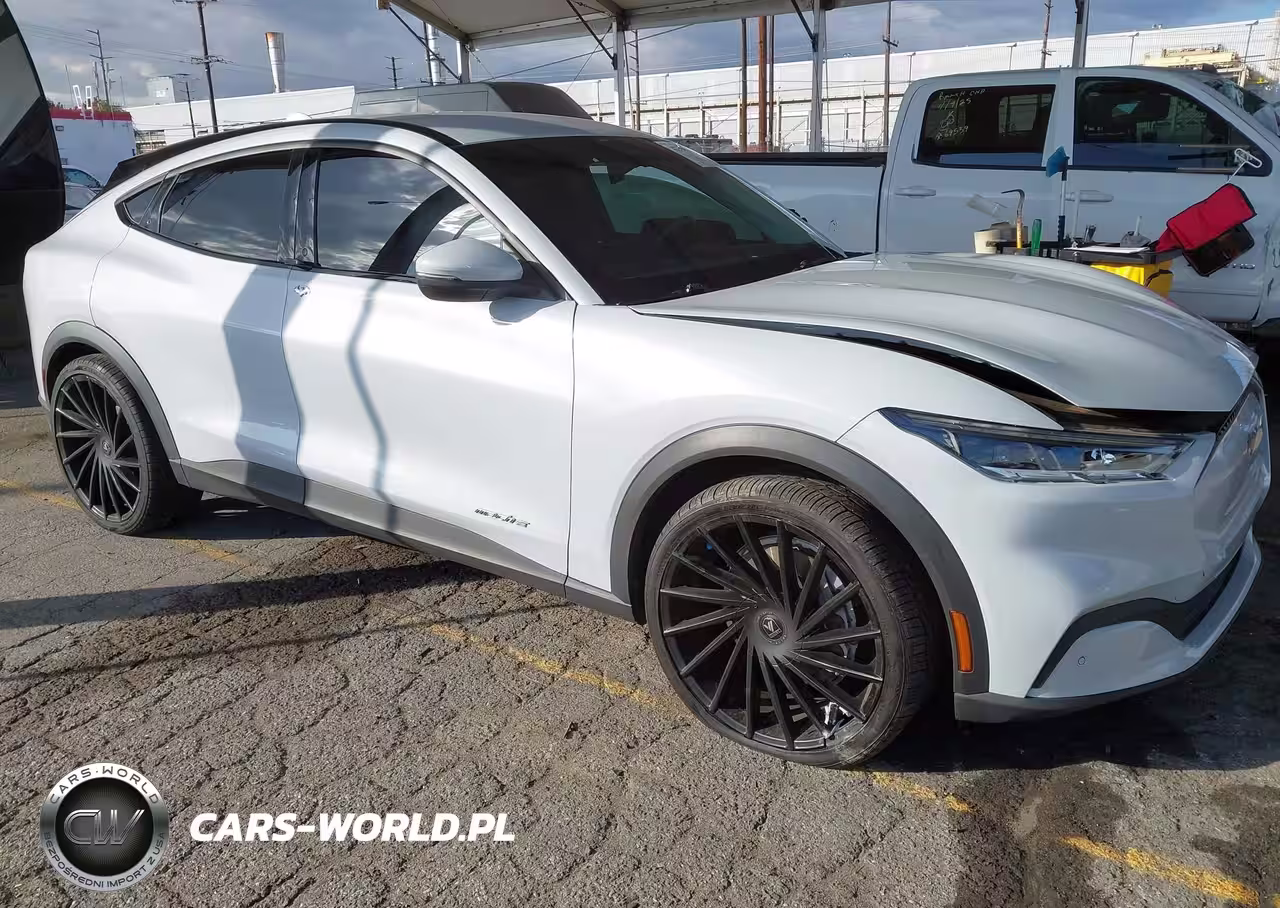 2021 Ford Mustang Mach-E Select