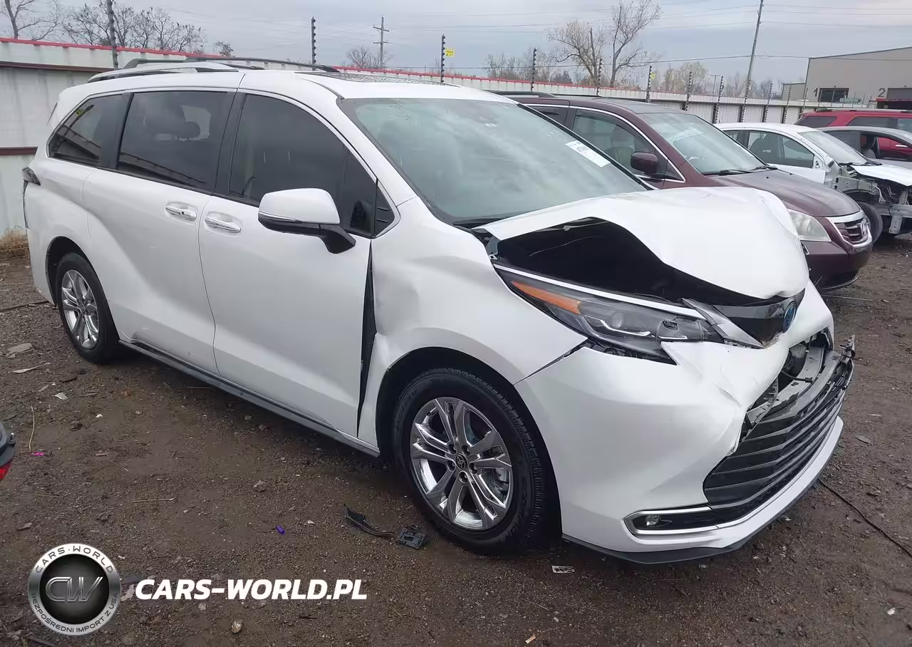 2024 Toyota Sienna Platinum