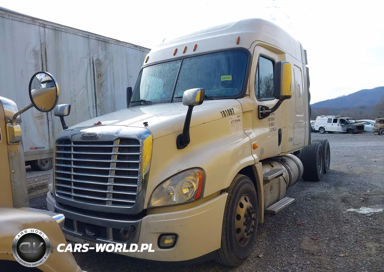 2014 Freightliner Cascadia 125 VIN:1FUJGLD65ELFS3340 - 16