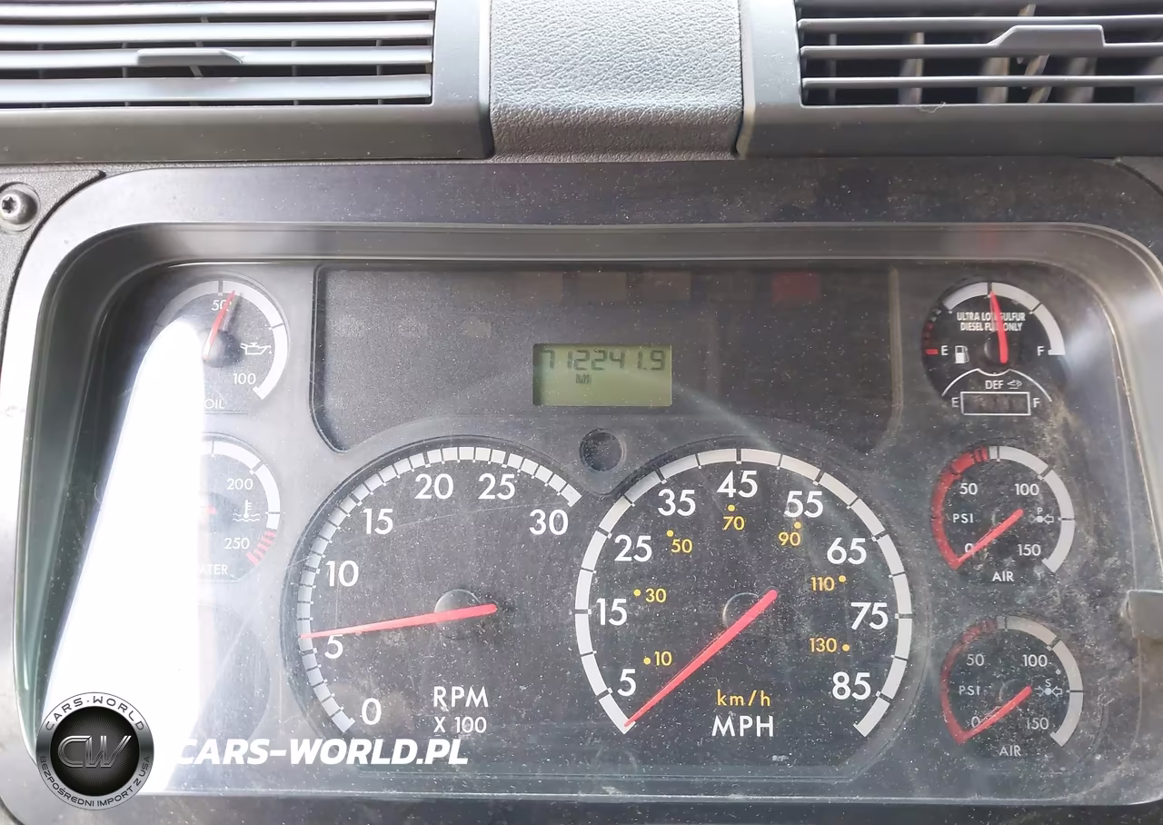 2014 Freightliner Cascadia 125 VIN:1FUJGLD65ELFS3340 - 5