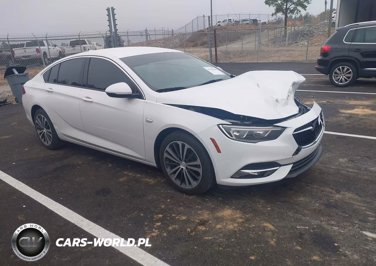 2018 Buick Regal Sportback Essence
