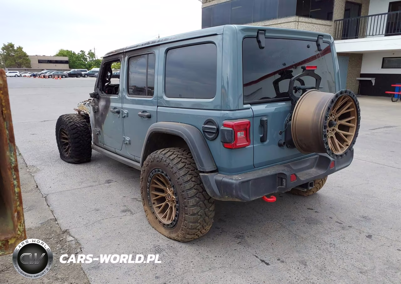 2024 Jeep Wrangler 4-Door Rubicon 4X4 VIN:1C4PJXFG5RW368094 - 3