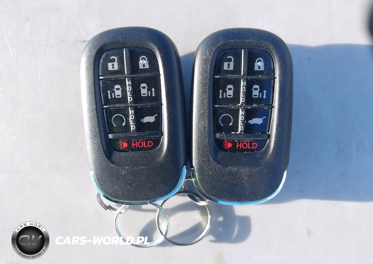 2025 Honda Odyssey Touring VIN:5FNRL6H81SB031581 - 11