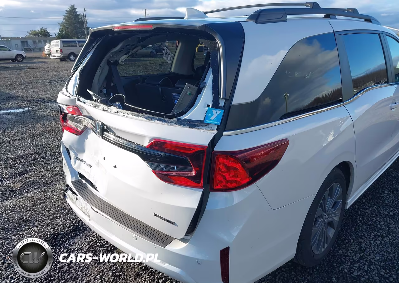 2025 Honda Odyssey Touring VIN:5FNRL6H81SB031581 - 19