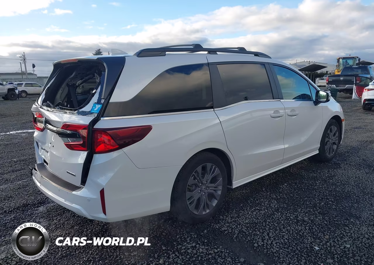 2025 Honda Odyssey Touring VIN:5FNRL6H81SB031581 - 4