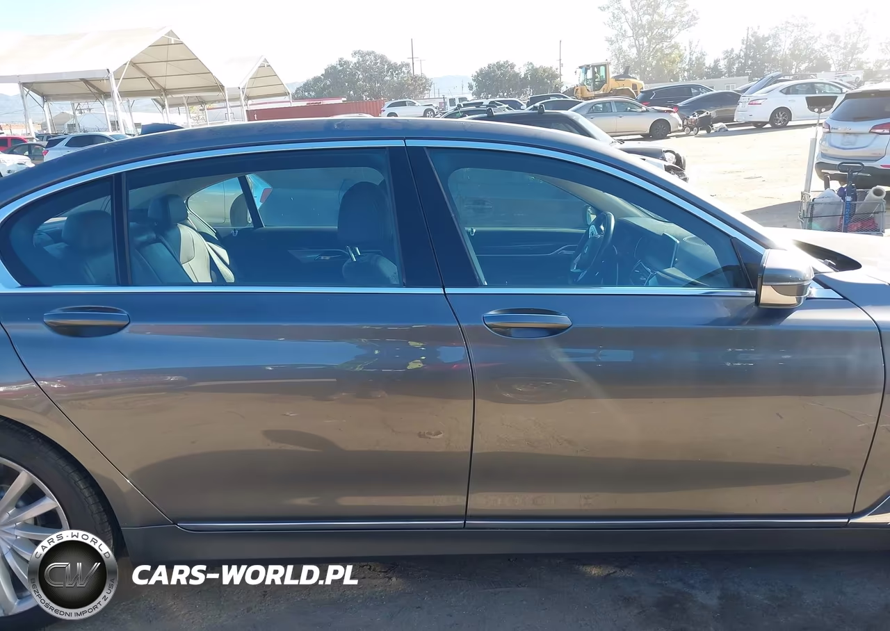 2018 BMW 740I VIN:WBA7E2C54JG742961 - 13