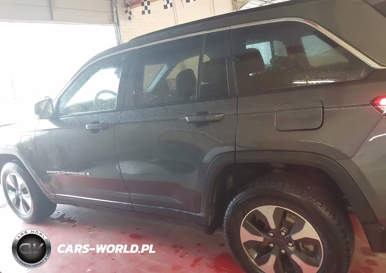 2024 Jeep Grand Cherokee 4Xe VIN:1C4RJYB61RC115397 - 14