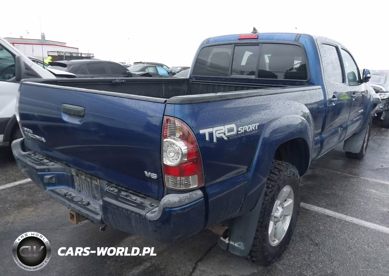2014 Toyota Tacoma Base V6 VIN:3TMMU4FN3EM065798 - 4