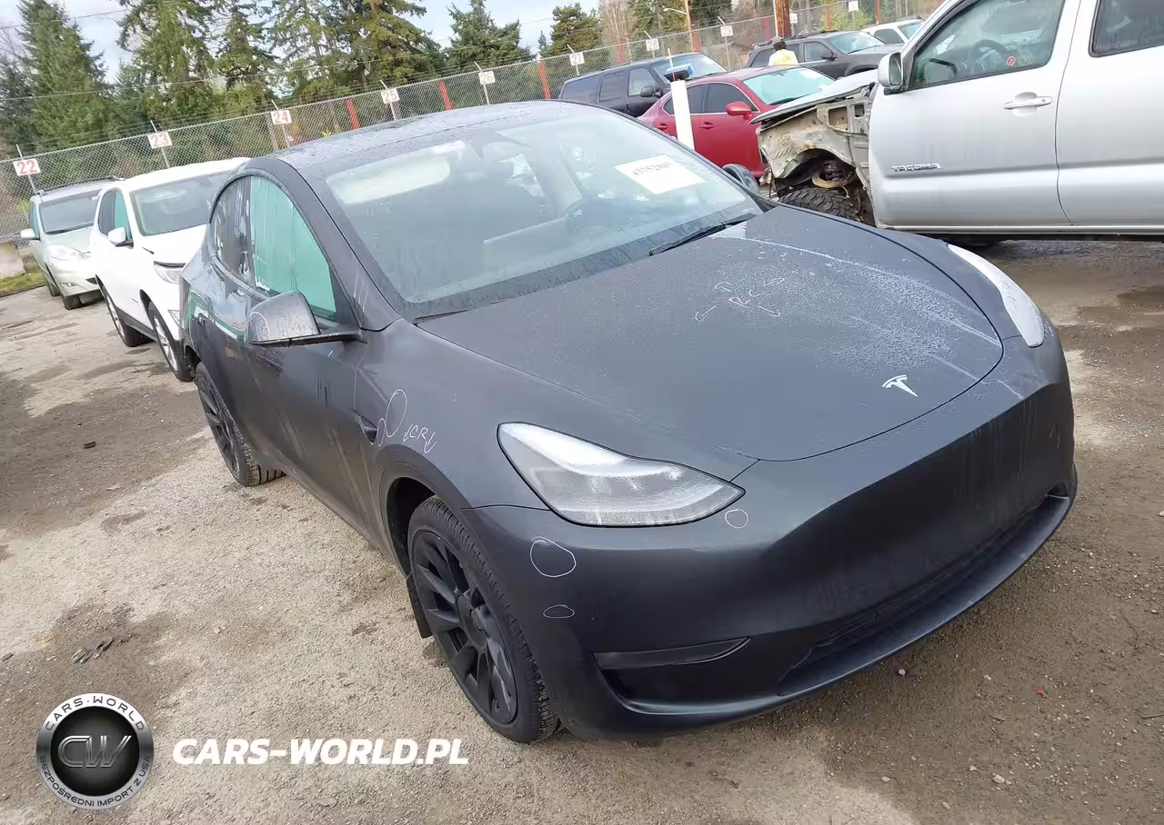 2025 Tesla Model Y Long Range Dual Motor All-Wheel Drive