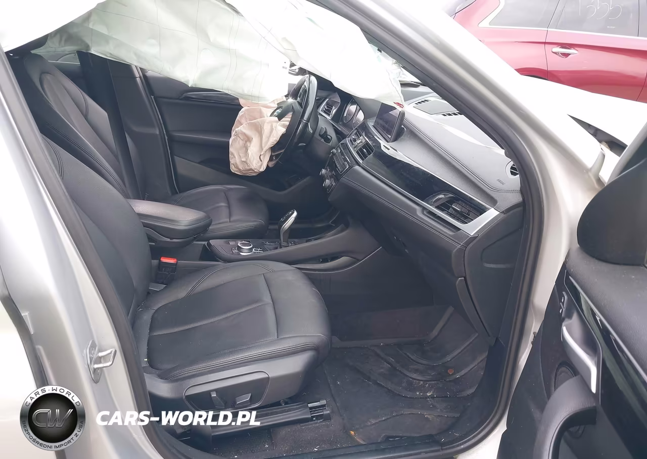 2021 BMW X1 xDrive28I VIN:WBXJG9C02M5U13159 - 5
