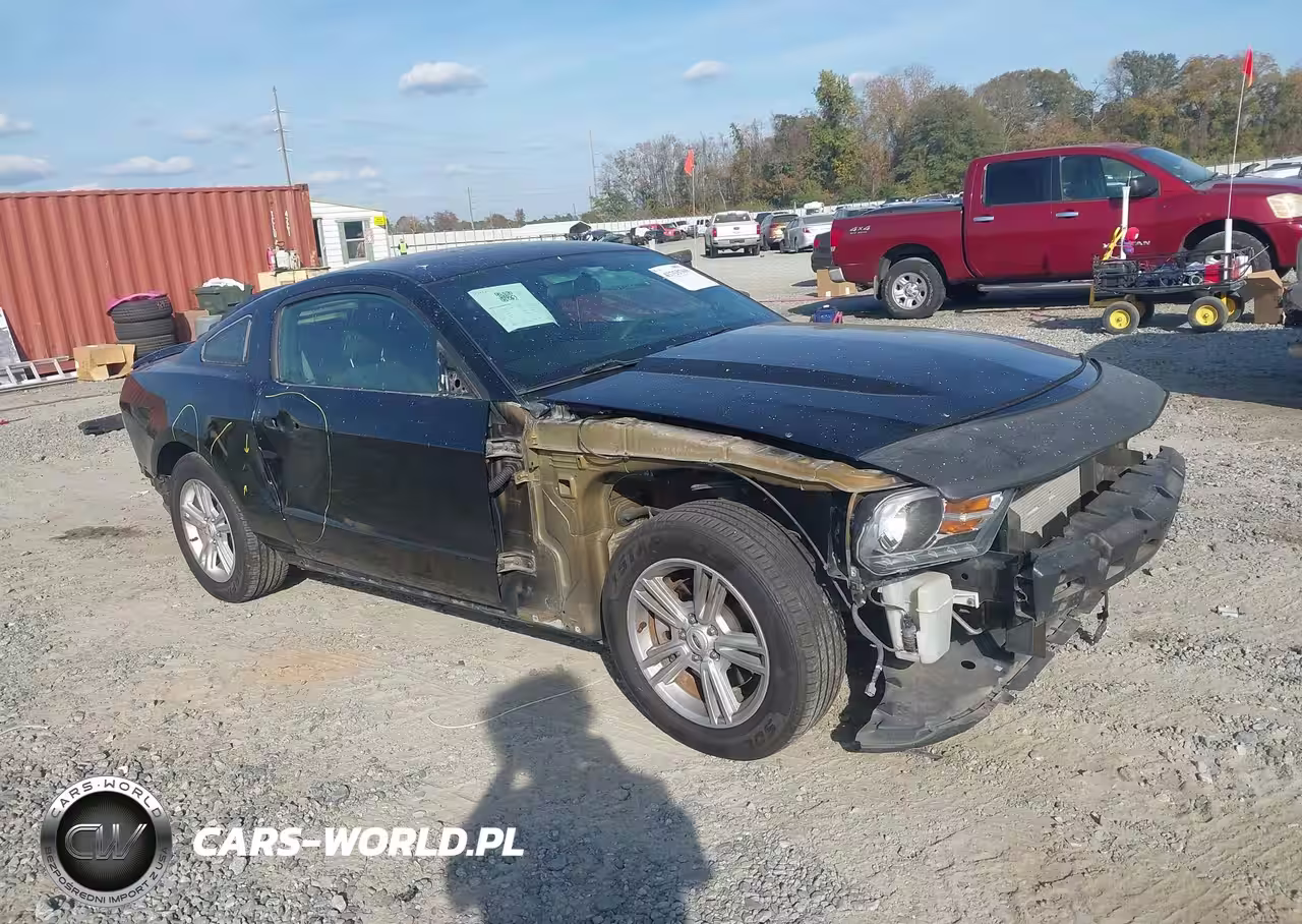 2012 Ford Mustang V6