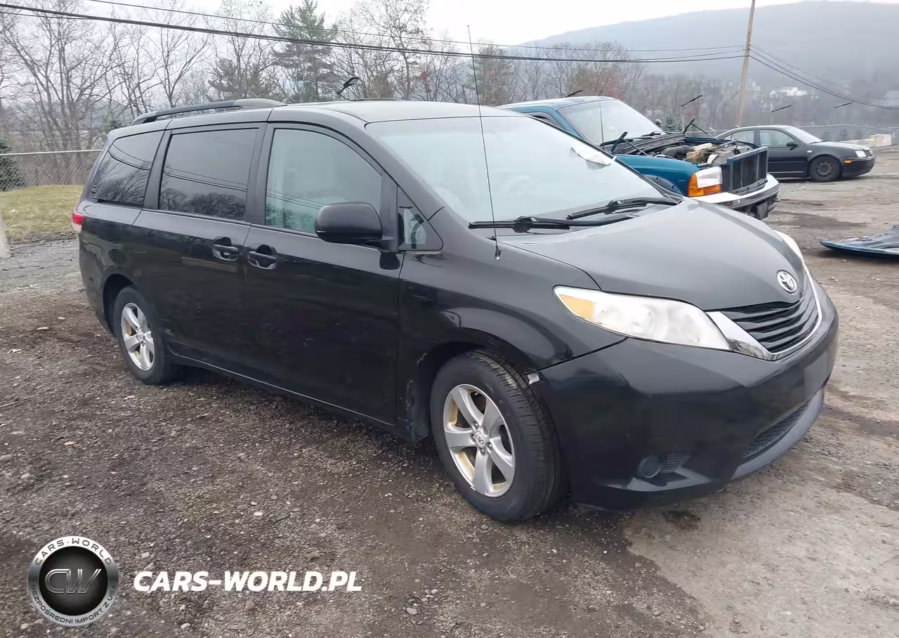 2011 Toyota Sienna Le V6
