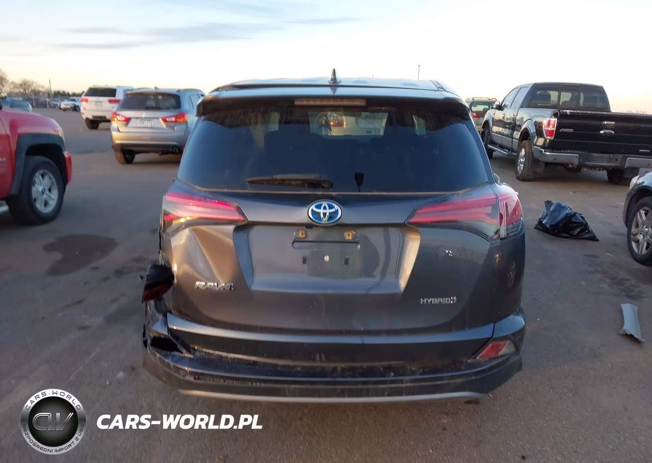 2018 Toyota Rav4 Hybrid Le VIN:JTMRJREV4JD233760 - 16