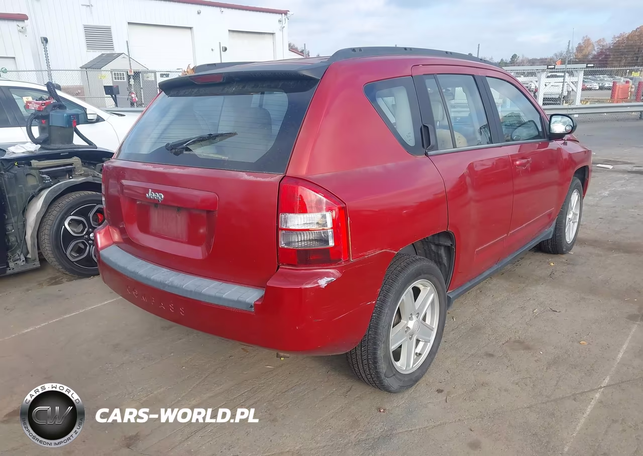 2010 Jeep Compass Sport VIN:1J4NT4FB8AD549592 - 4