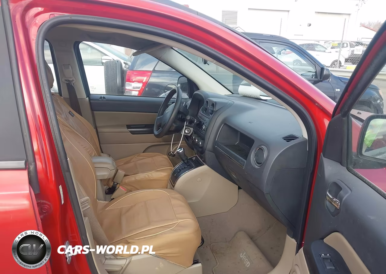 2010 Jeep Compass Sport VIN:1J4NT4FB8AD549592 - 5