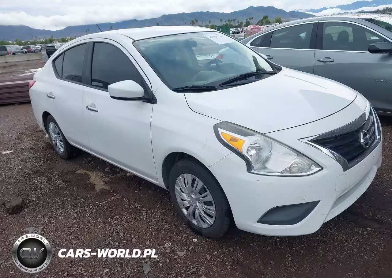 2015 Nissan Versa 1.6 Sv