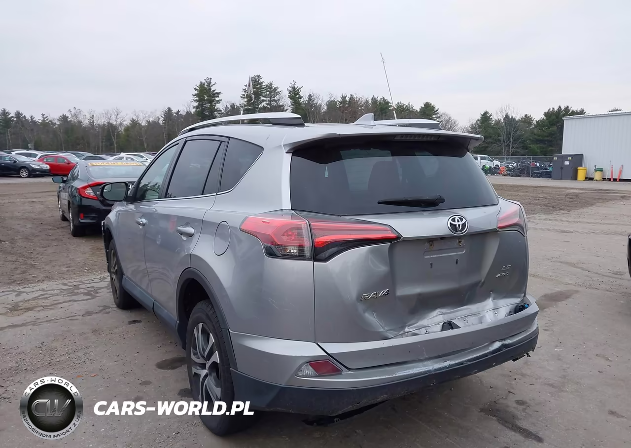 2016 Toyota Rav4 Le VIN:2T3BFREV8GW486806 - 3