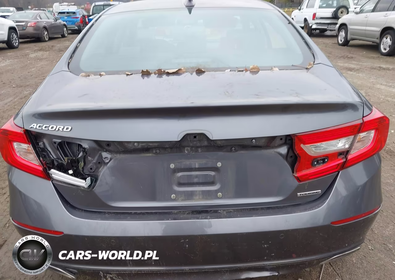 2018 Honda Accord Touring VIN:1HGCV1F91JA056097 - 18