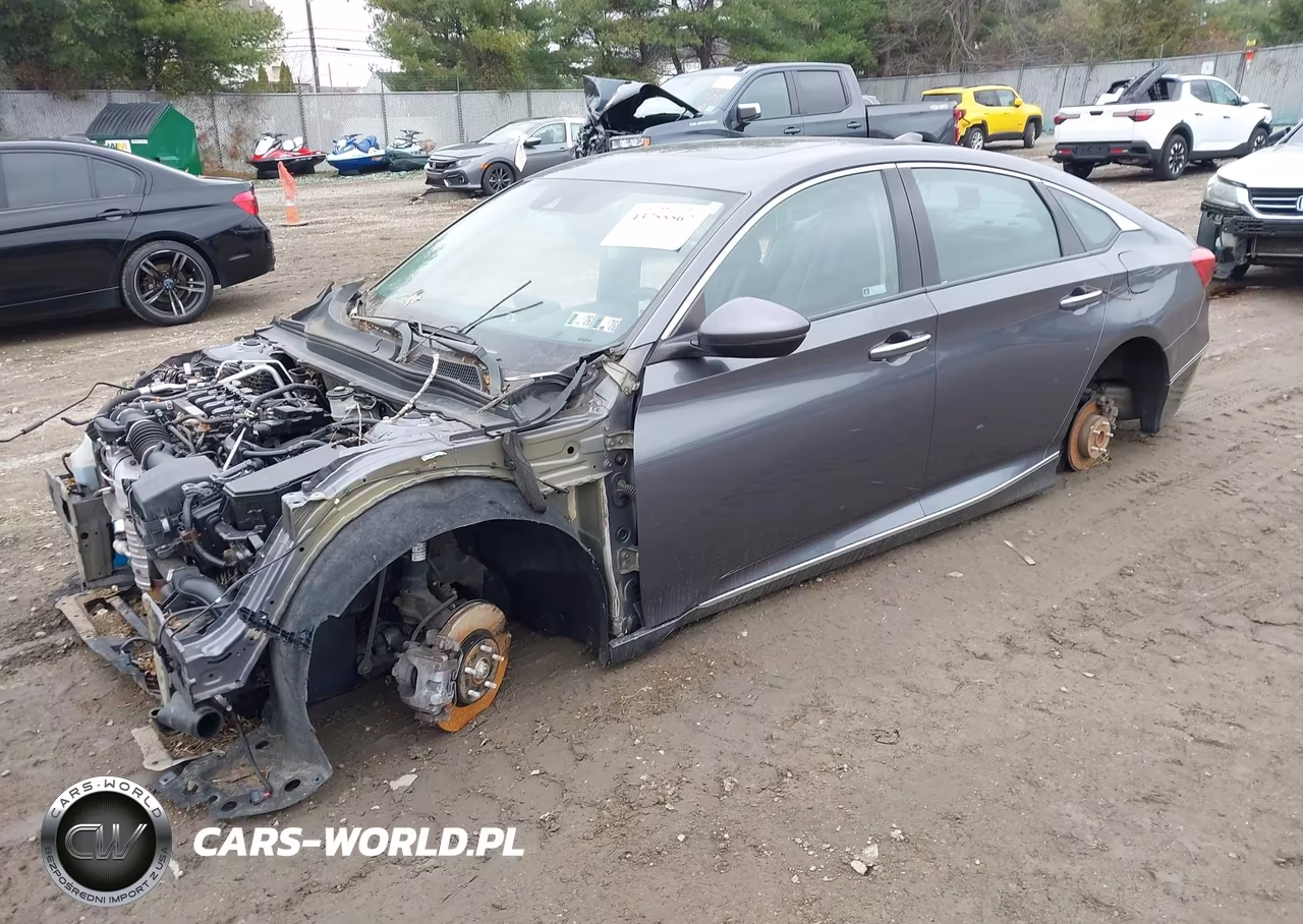 2018 Honda Accord Touring VIN:1HGCV1F91JA056097 - 2