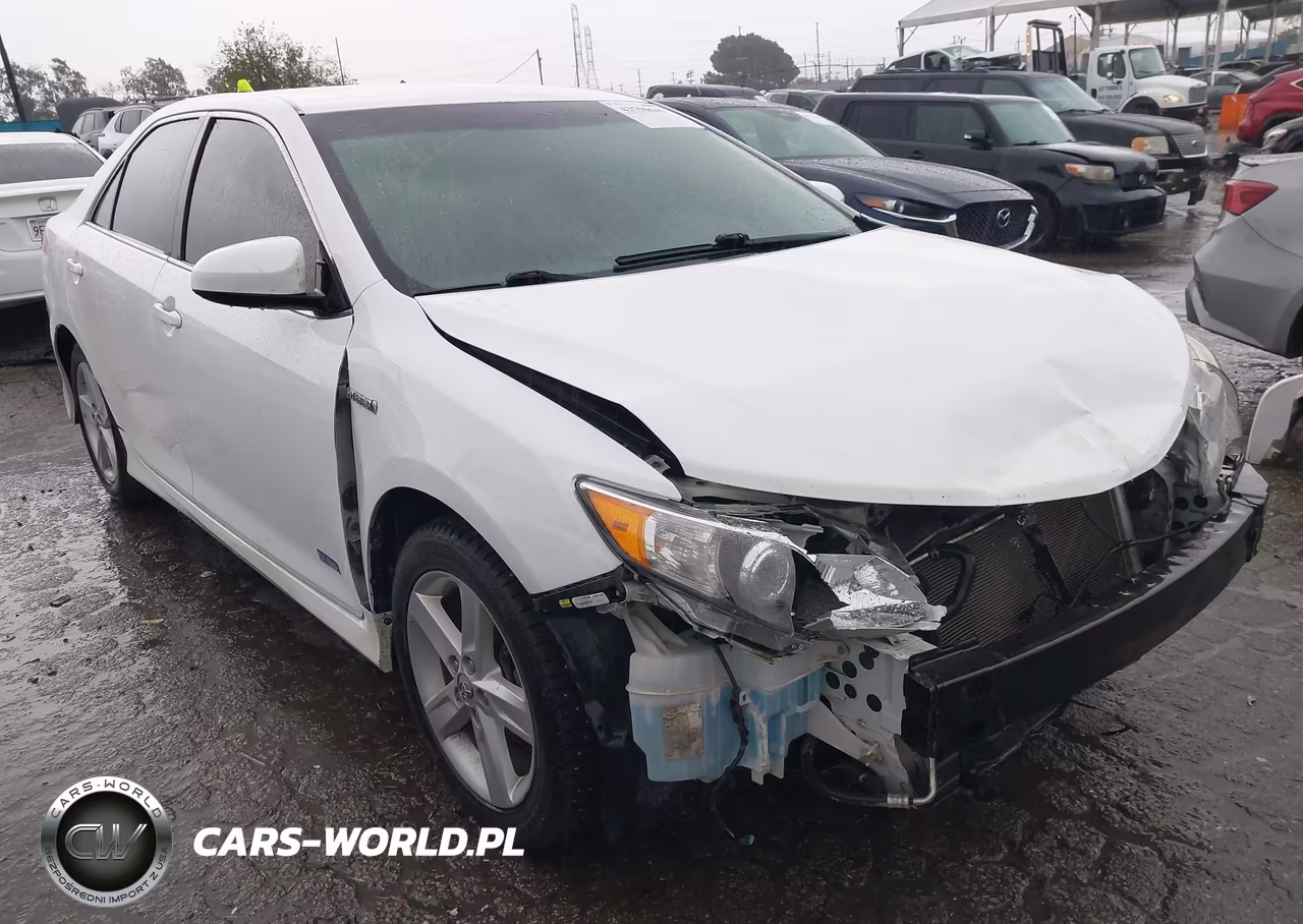 2014 Toyota Camry Hybrid Se Limited Edition