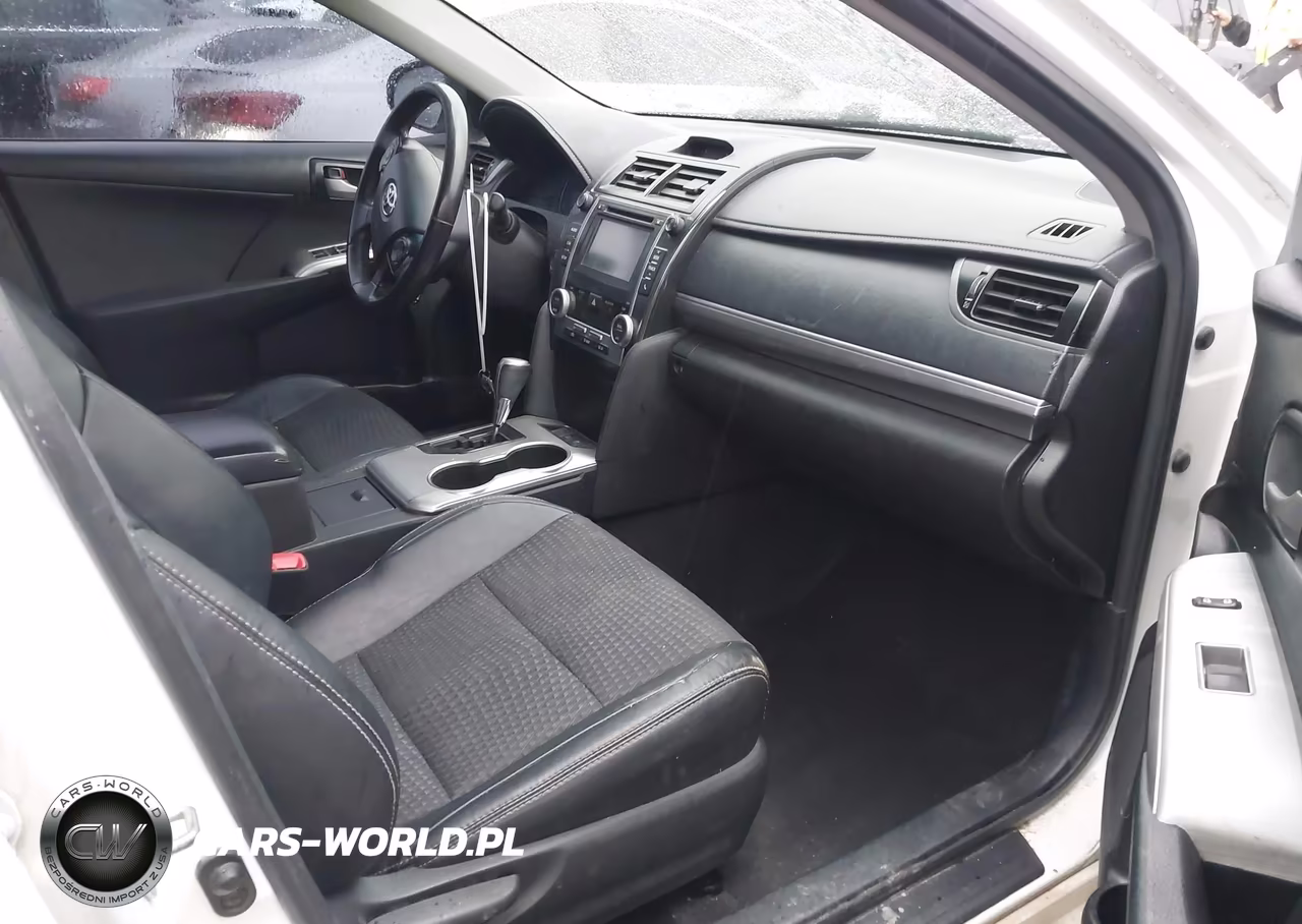 2014 Toyota Camry Hybrid Se Limited Edition VIN:4T1BD1FK7EU134673 - 5