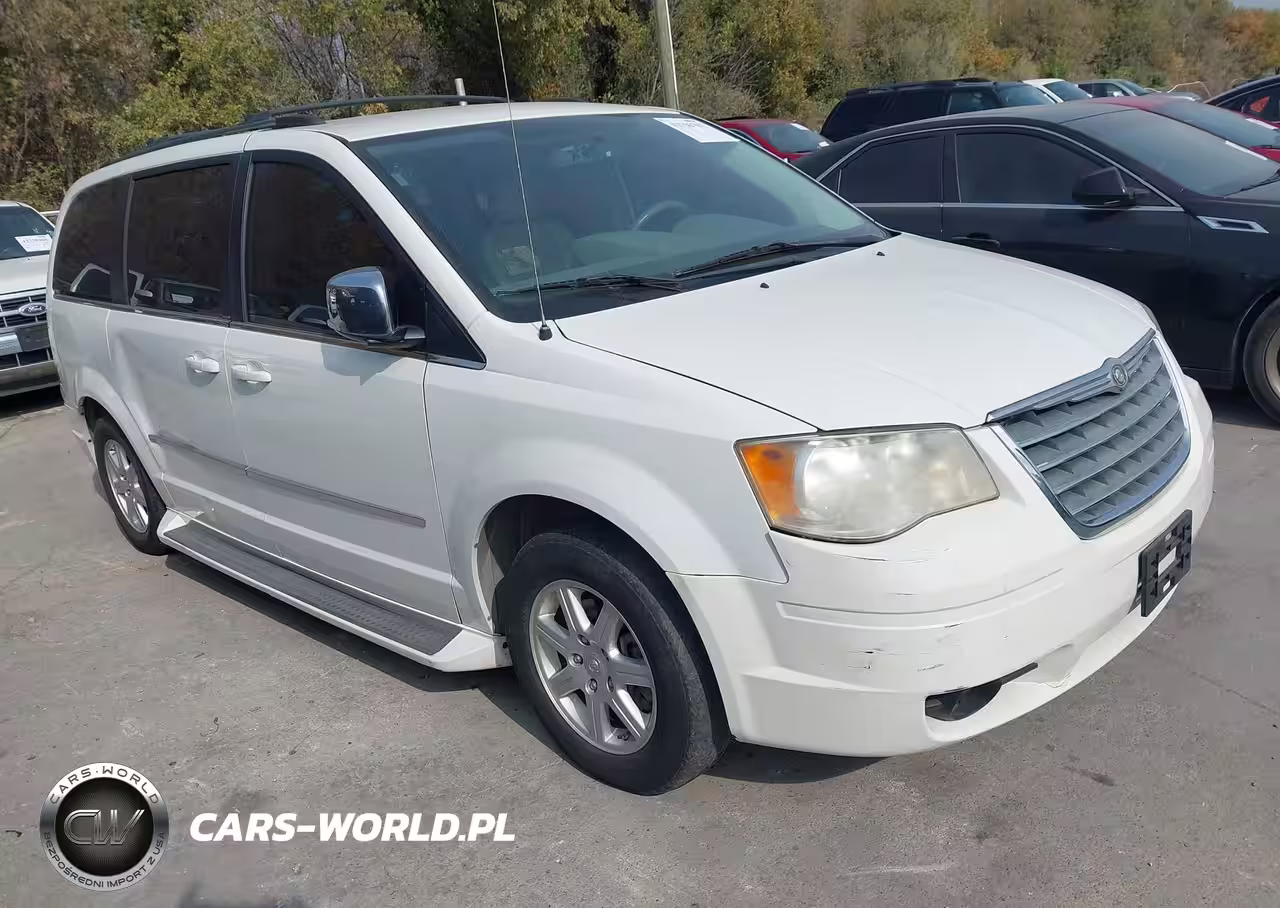 2010 CHRYSLER TOWN & COUNTRY TOURING