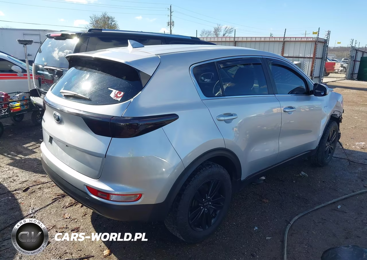 2018 Kia Sportage Lx VIN:KNDPMCAC5J7403588 - 4