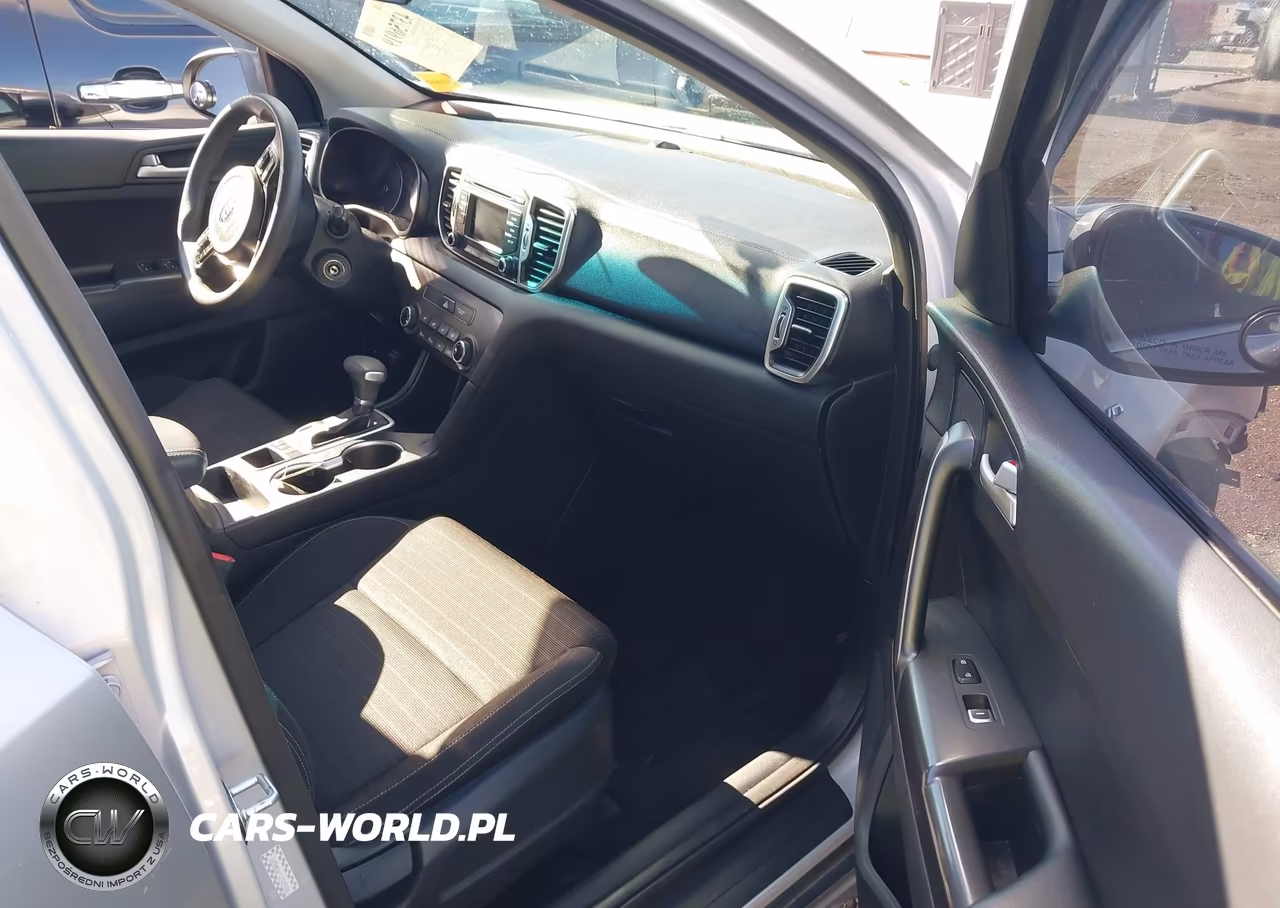 2018 Kia Sportage Lx VIN:KNDPMCAC5J7403588 - 5