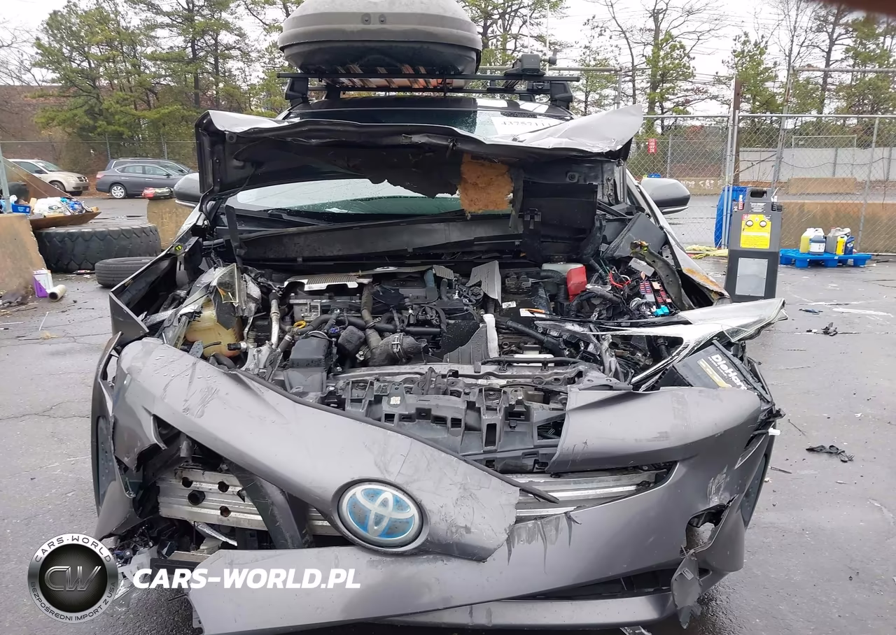 2017 Toyota Prius Two VIN:JTDKBRFU9H3564757 - 6