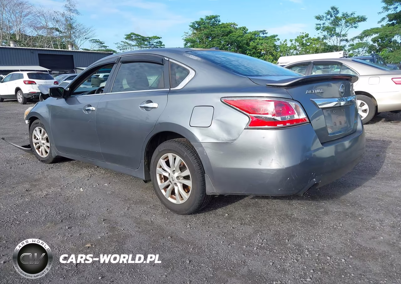 2014 Nissan Altima 2.5 S VIN:1N4AL3AP2EC406804 - 3