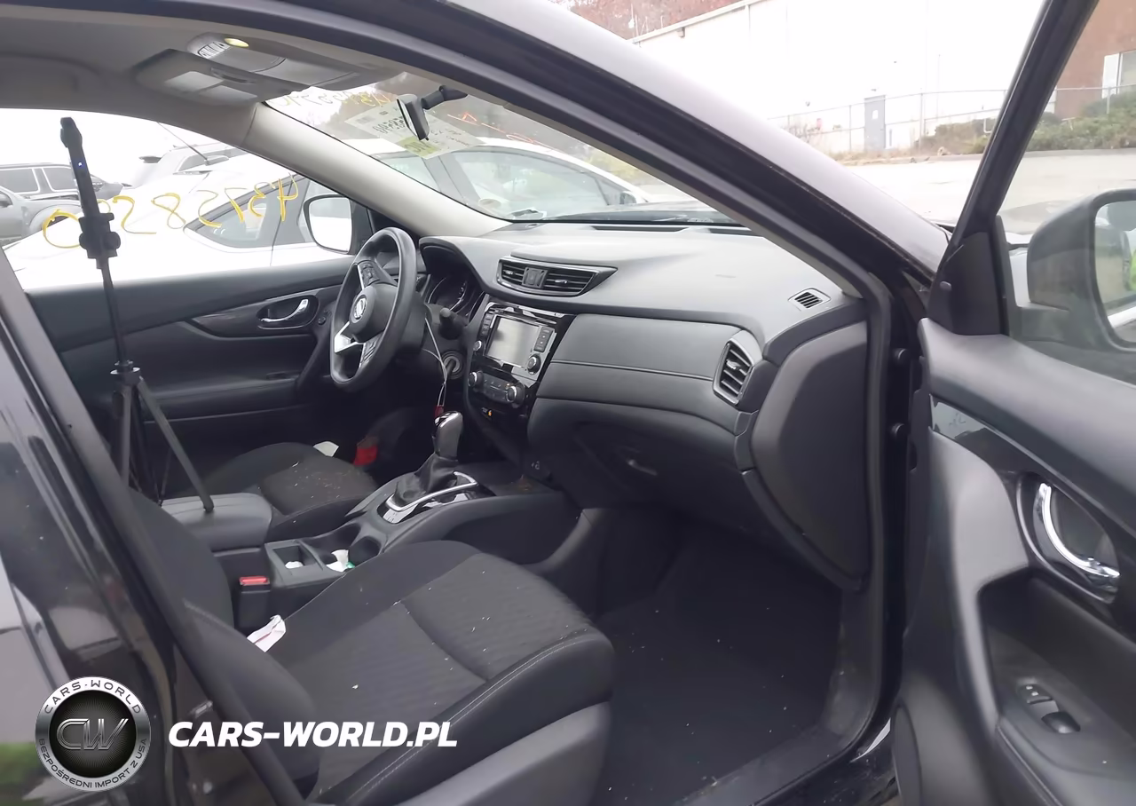 2018 Nissan Rogue S VIN:KNMAT2MV1JP578727 - 5