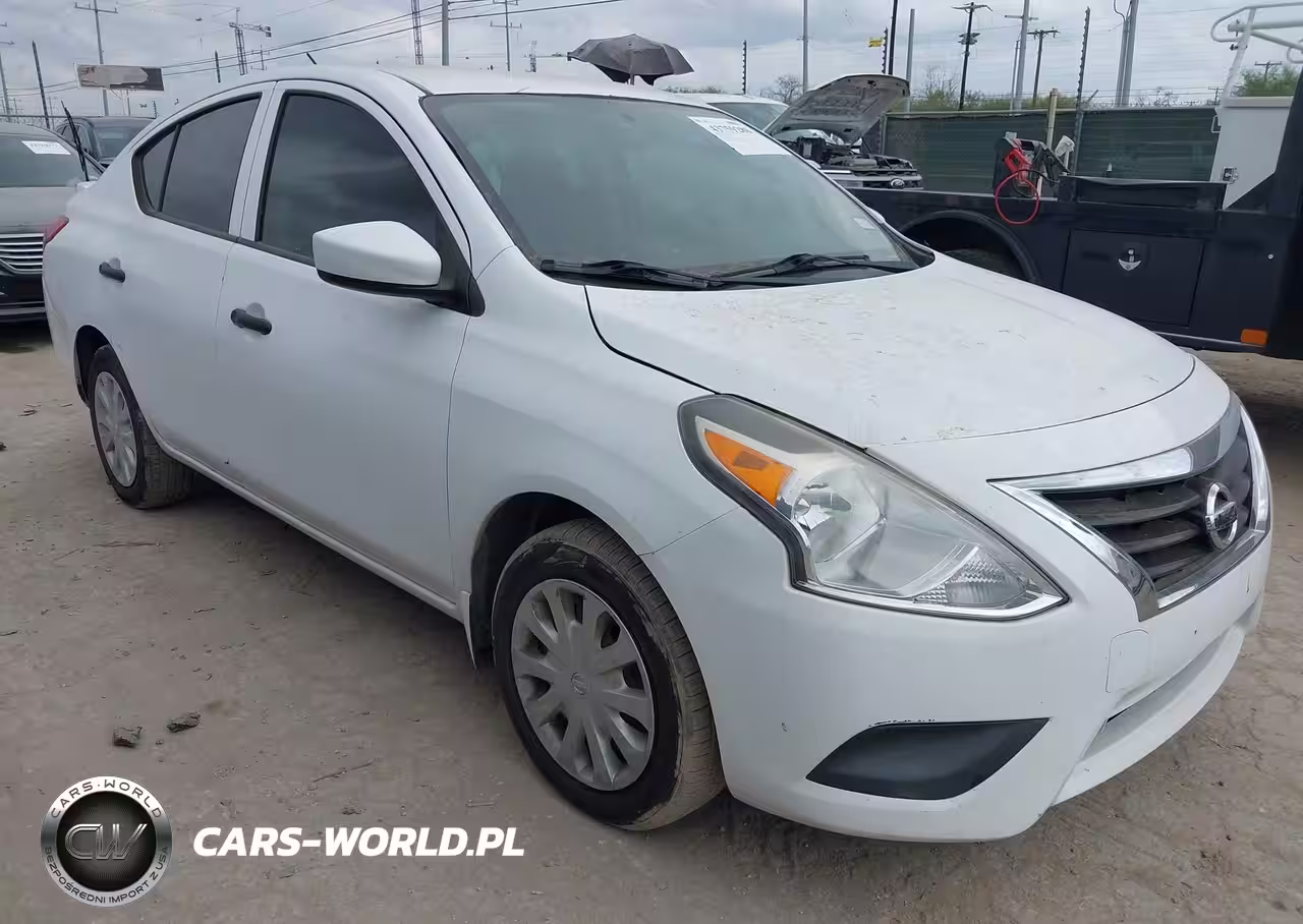 2016 Nissan Versa 1.6 S+