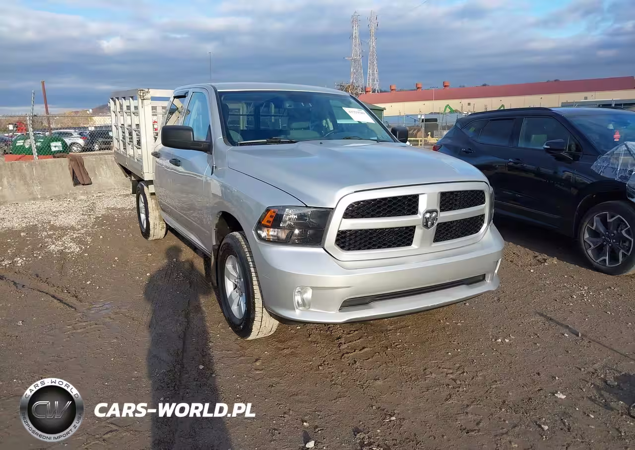 2019 Ram 1500 Classic Express 4X4 6'4 Box